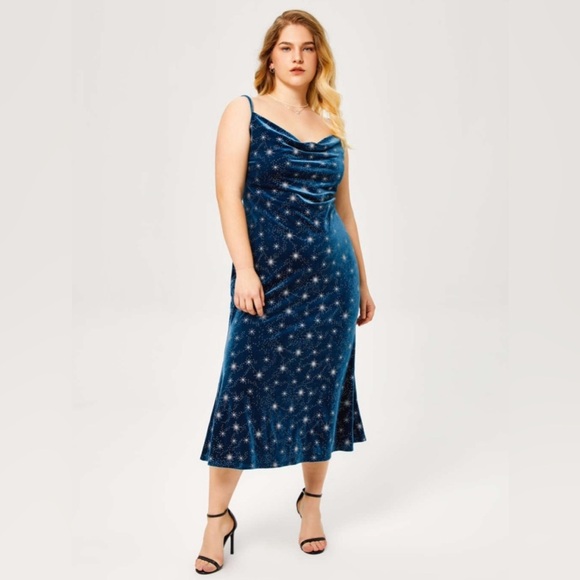 NWT Cider Velvet Cowl Neck Star Pattern Mermaid Maxi Dress Curve & Plus - Picture 1 of 10